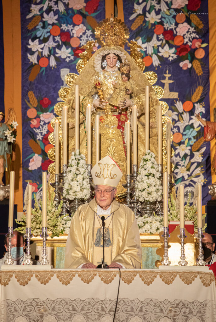 Carlos Amigo Vallejo y la Virgen de Belén. 9 de octubre de 2021.